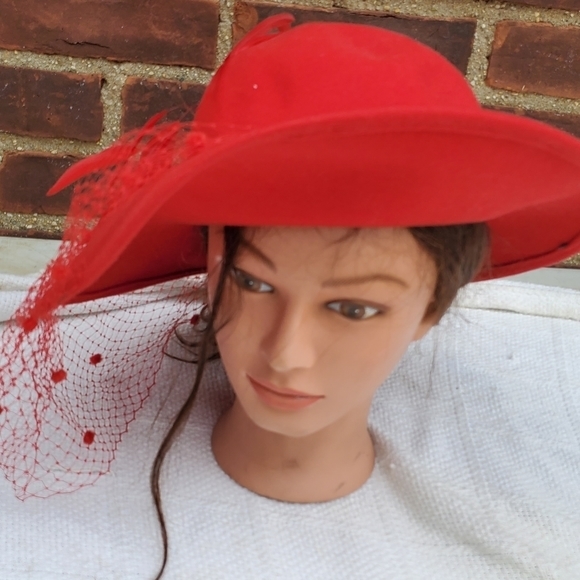 Vintage Red Felted  veil‎ hat - Picture 6 of 11